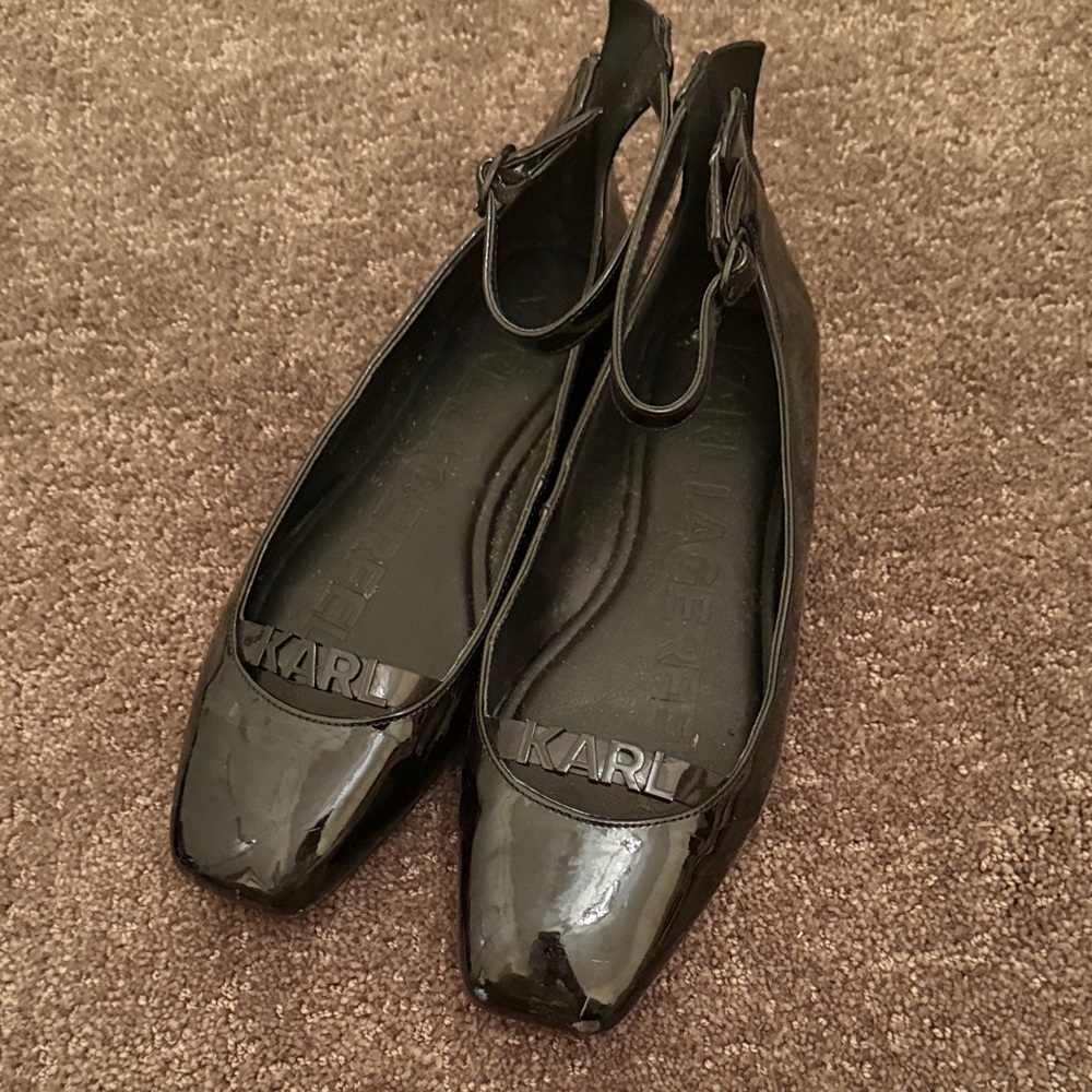 Karl Lagerfeld Glossy Black Flats